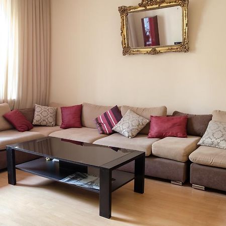 Apartment On Hanrapetutyan Street Erivan Dış mekan fotoğraf
