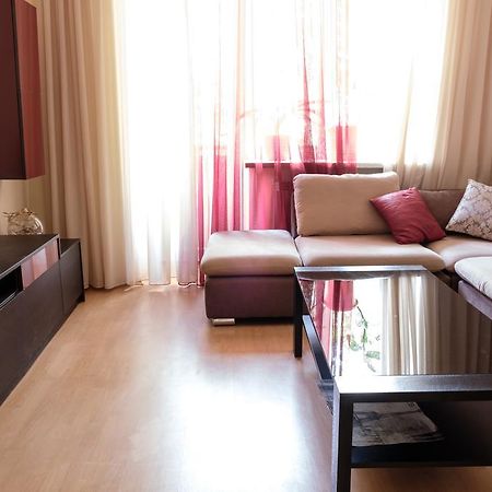Apartment On Hanrapetutyan Street Erivan Dış mekan fotoğraf