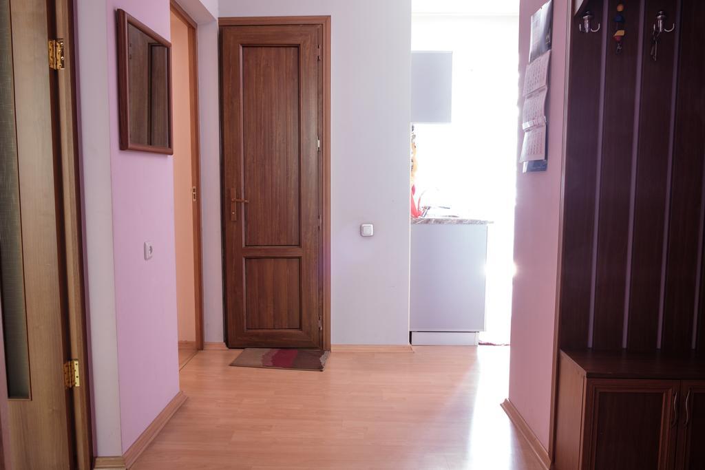 Apartment On Hanrapetutyan Street Erivan Dış mekan fotoğraf